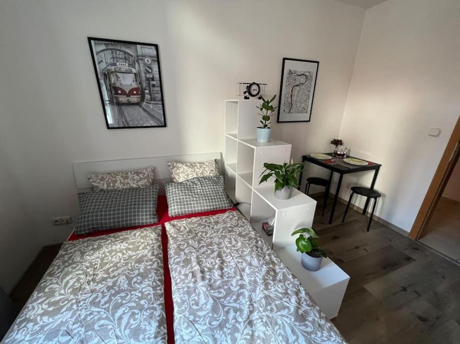 Modern Apartment Krymska & Francouzska Street 布拉格 外观 照片